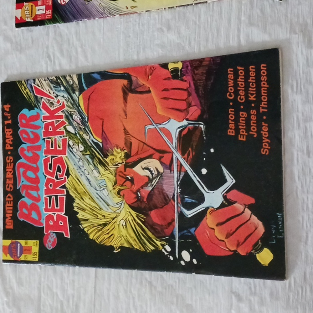Comics - Picture 2 of 12